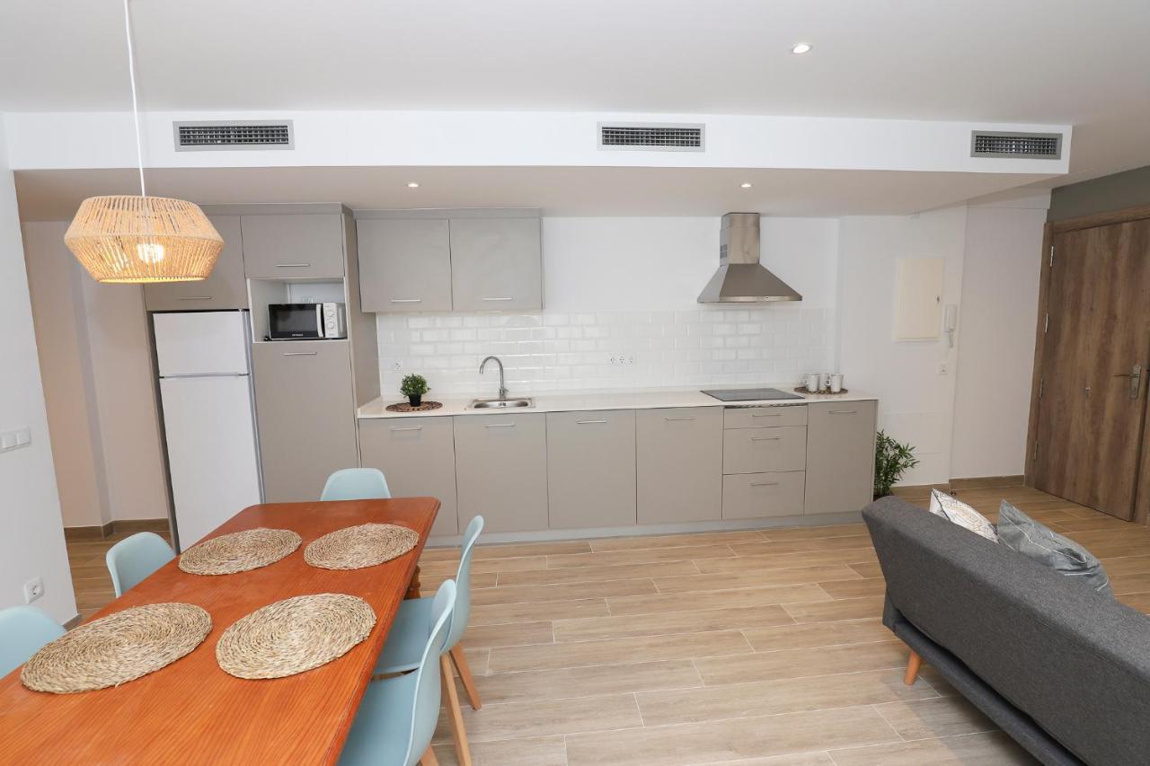 Apartaments Agneta - Ancla Кембрилс Екстериор снимка